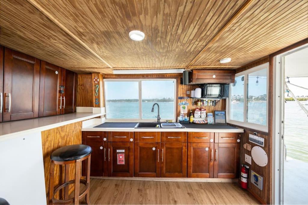 Beautiful Houseboat In Key West Hotel Luaran gambar