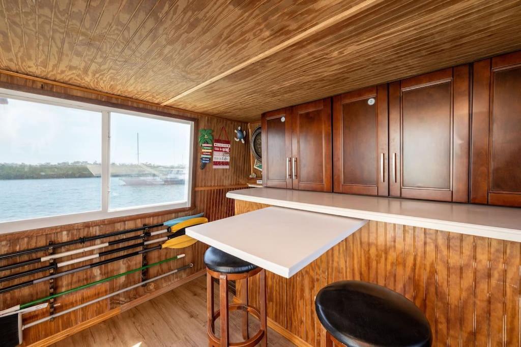 Beautiful Houseboat In Key West Hotel Luaran gambar