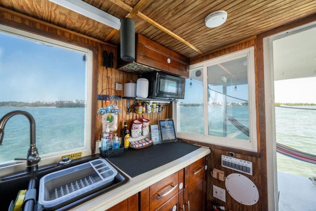 Beautiful Houseboat In Key West Hotel Luaran gambar